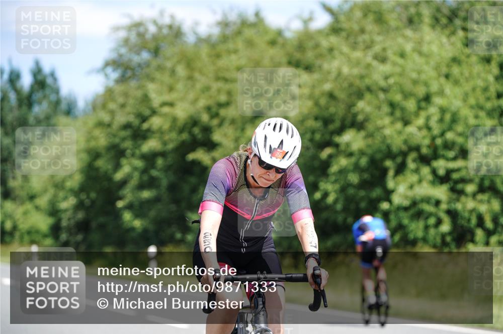 21.06.2026 - Viking Triathlon Michael Burmester http://msf.ph/oto/9871333 21.06.2026 12:39:55 Radfahren 47, 174, 231, 242, 272, 325, 328, 512, 524, 543 meine-sportfotos.de