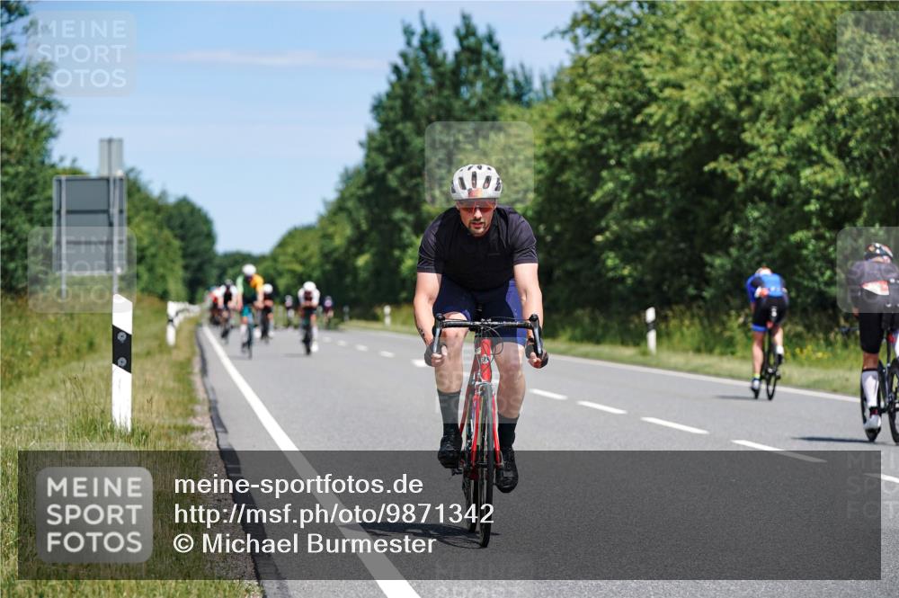 21.06.2026 - Viking Triathlon Michael Burmester http://msf.ph/oto/9871342 21.06.2026 12:39:56 Radfahren 47, 174, 231, 242, 272, 325, 328, 512, 524, 543 meine-sportfotos.de