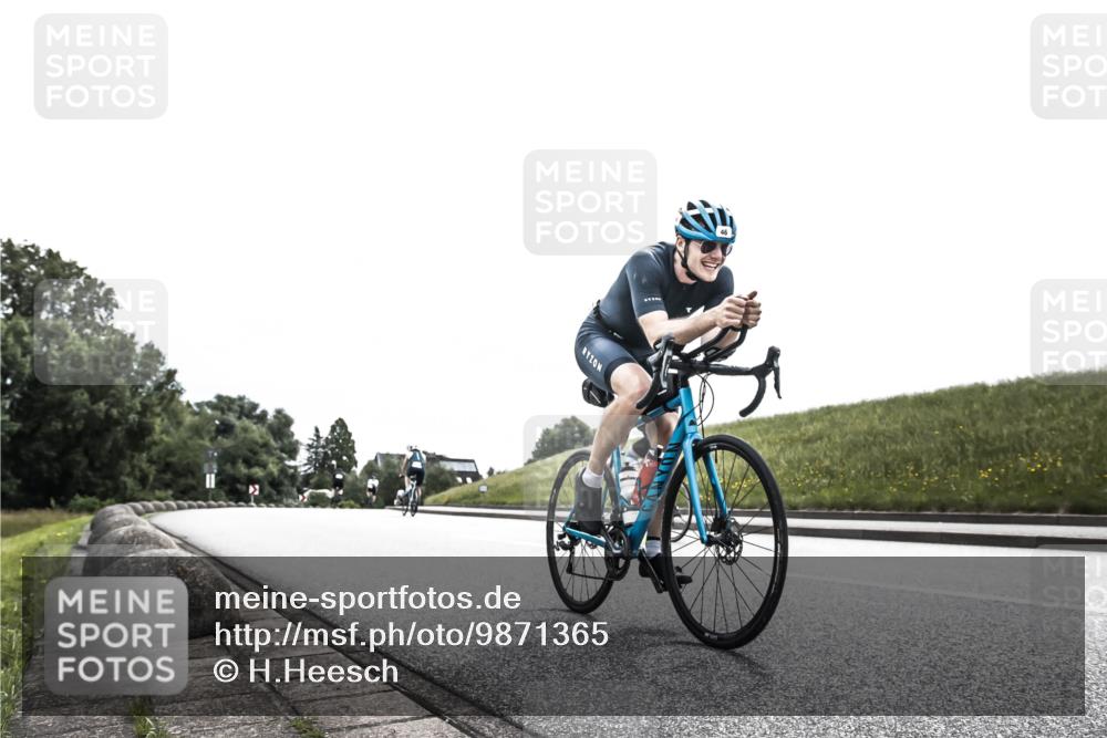 21.06.2026 - 29. Vierlanden-Triathlon H.Heesch http://msf.ph/oto/9871365 21.06.2026 10:35:46 Radfahren 46, 131, 173 meine-sportfotos.de