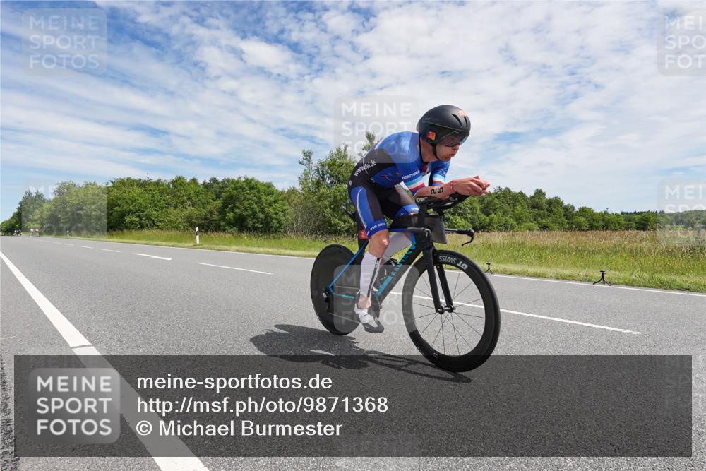 21.06.2026 - Viking Triathlon Michael Burmester http://msf.ph/oto/9871368 21.06.2026 12:18:25 Radfahren 5, 25, 43, 82, 423, 448, 520, 547, 575, 623, 633, 636 meine-sportfotos.de