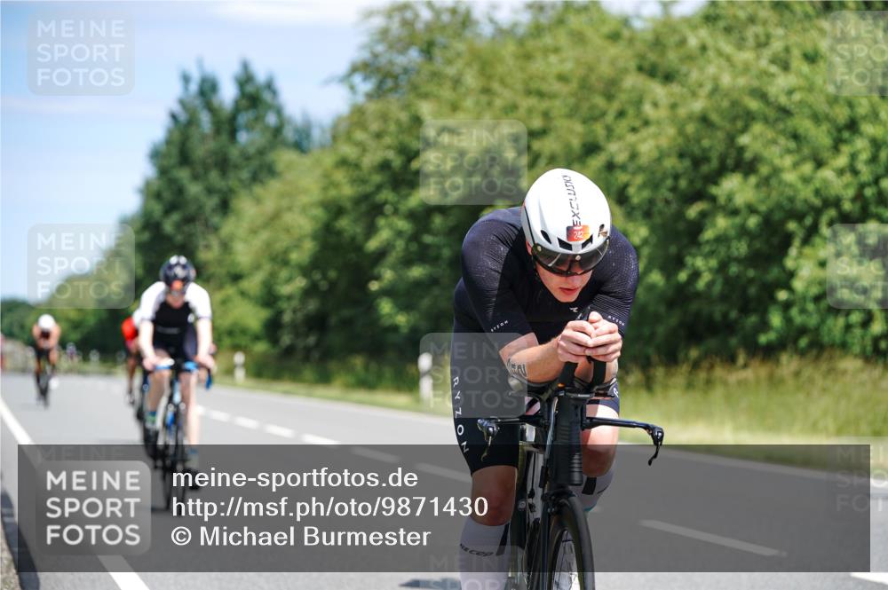 21.06.2026 - Viking Triathlon Michael Burmester http://msf.ph/oto/9871430 21.06.2026 12:40:05 Radfahren 47, 174, 242, 272, 325, 512, 524, 624 meine-sportfotos.de