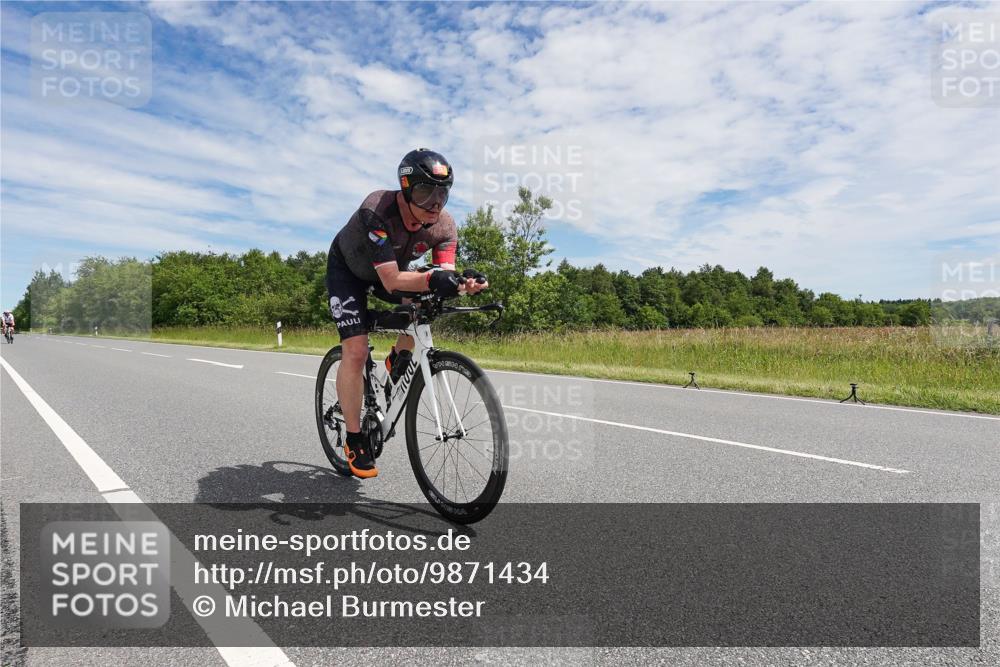 21.06.2026 - Viking Triathlon Michael Burmester http://msf.ph/oto/9871434 21.06.2026 12:19:07 Radfahren 39, 171, 325, 452, 496, 516, 517, 648, 656, 662 meine-sportfotos.de