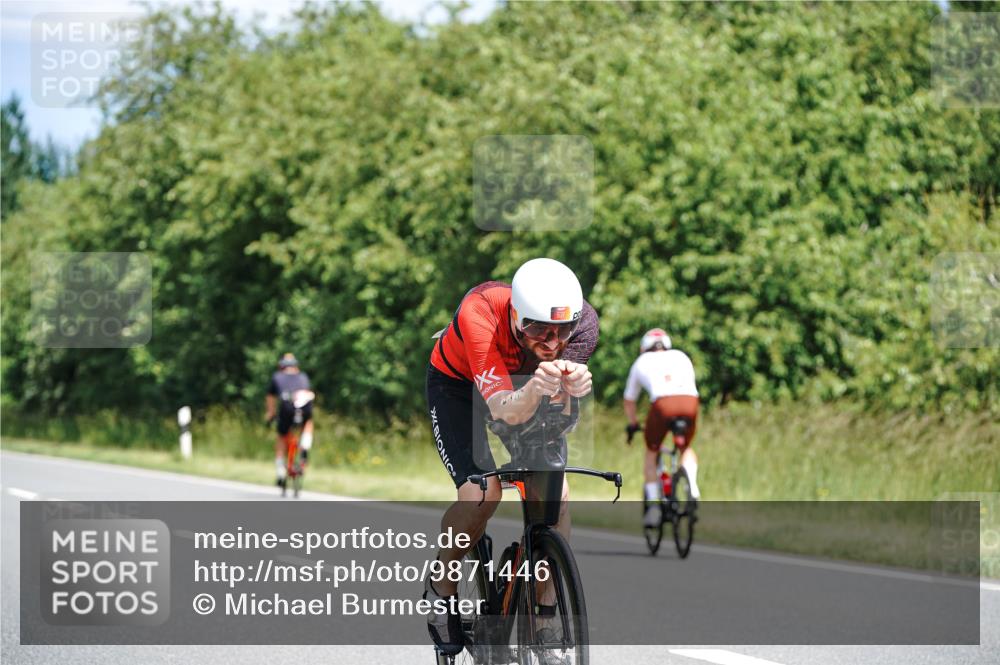 21.06.2026 - Viking Triathlon Michael Burmester http://msf.ph/oto/9871446 21.06.2026 12:40:07 Radfahren 47, 174, 242, 272, 325, 433, 512, 524, 624 meine-sportfotos.de