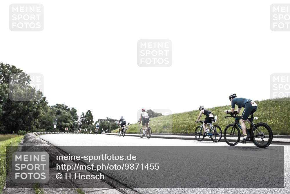 21.06.2026 - 29. Vierlanden-Triathlon H.Heesch http://msf.ph/oto/9871455 21.06.2026 10:36:10 Radfahren 376, 589 meine-sportfotos.de