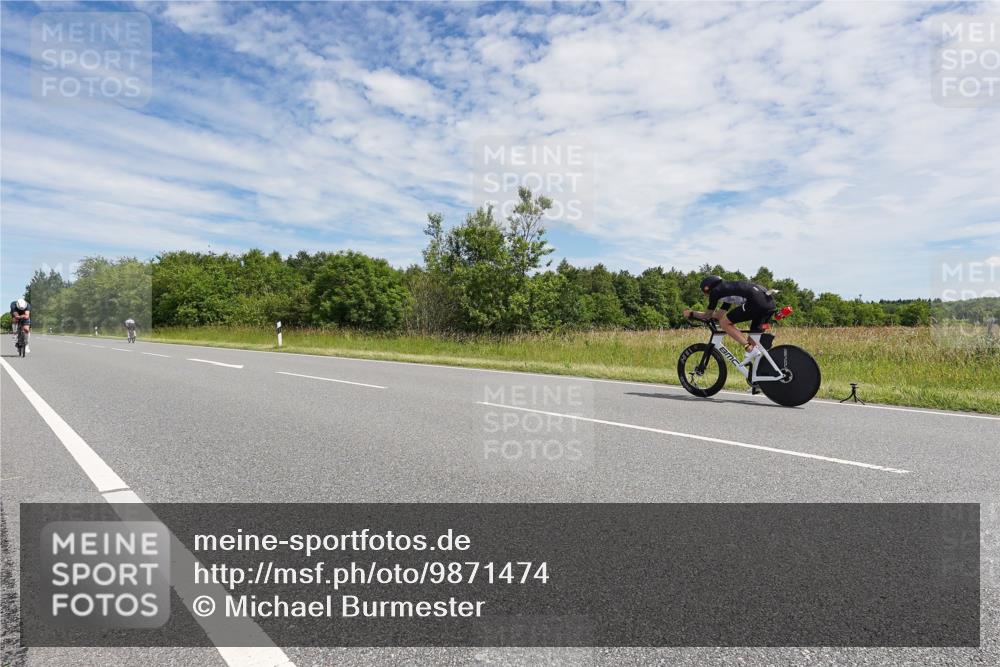 21.06.2026 - Viking Triathlon Michael Burmester http://msf.ph/oto/9871474 21.06.2026 12:19:29 Radfahren 30, 209, 343, 425, 443, 472, 648, 648, 656 meine-sportfotos.de