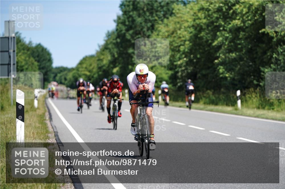 21.06.2026 - Viking Triathlon Michael Burmester http://msf.ph/oto/9871479 21.06.2026 12:40:28 Radfahren 143, 213, 334, 385, 394, 433, 536, 624 meine-sportfotos.de