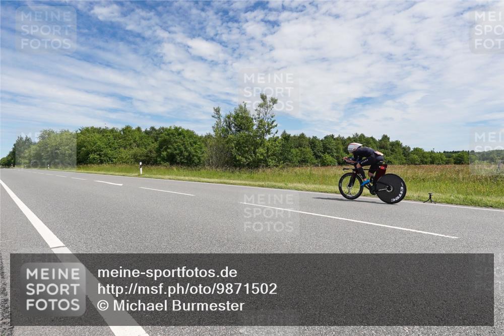 21.06.2026 - Viking Triathlon Michael Burmester http://msf.ph/oto/9871502 21.06.2026 12:19:54 Radfahren 42, 133, 133, 144, 231, 421, 443 meine-sportfotos.de