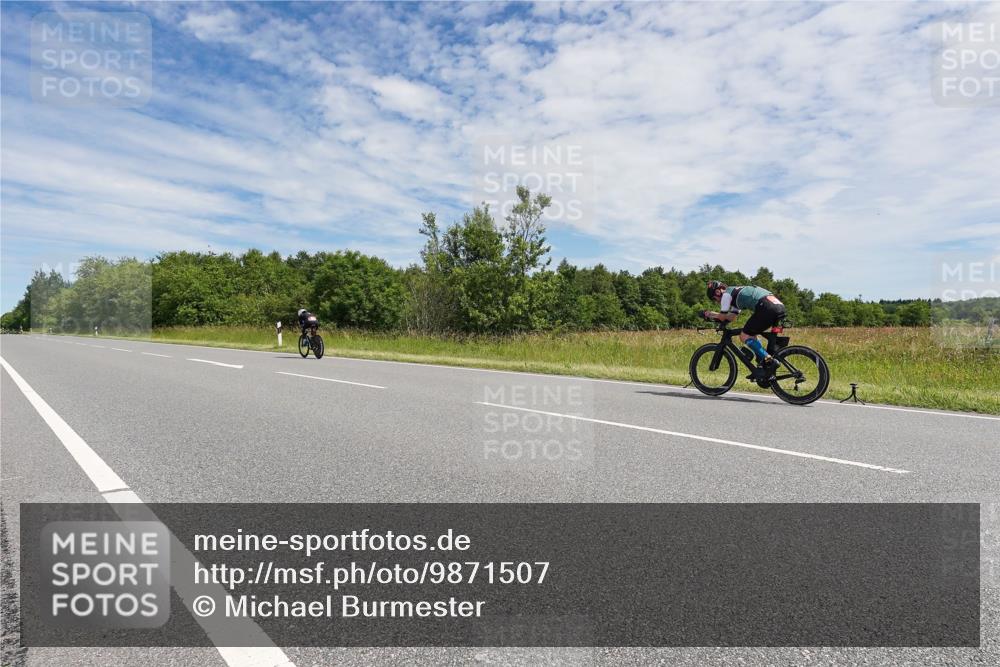 21.06.2026 - Viking Triathlon Michael Burmester http://msf.ph/oto/9871507 21.06.2026 12:19:56 Radfahren 42, 133, 133, 144, 231, 401, 443 meine-sportfotos.de