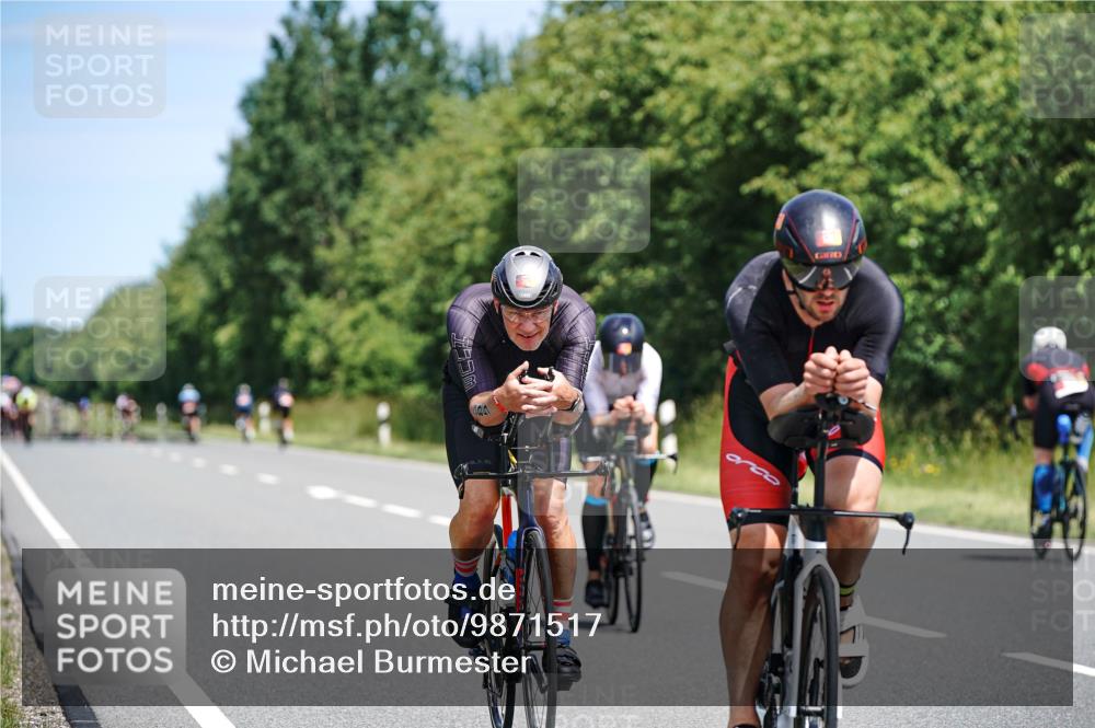 21.06.2026 - Viking Triathlon Michael Burmester http://msf.ph/oto/9871517 21.06.2026 12:40:34 Radfahren 143, 213, 285, 334, 345, 385, 394, 433, 515, 536, 568 meine-sportfotos.de
