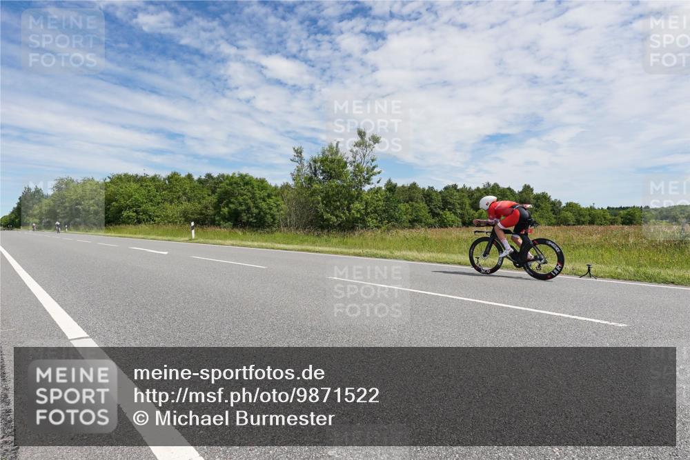 21.06.2026 - Viking Triathlon Michael Burmester http://msf.ph/oto/9871522 21.06.2026 12:20:14 Radfahren 133, 143, 372, 401 meine-sportfotos.de