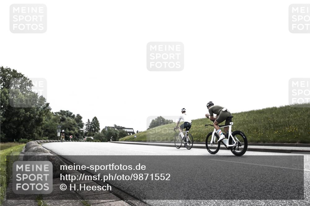 21.06.2026 - 29. Vierlanden-Triathlon H.Heesch http://msf.ph/oto/9871552 21.06.2026 10:37:23 Radfahren 272, 379 meine-sportfotos.de