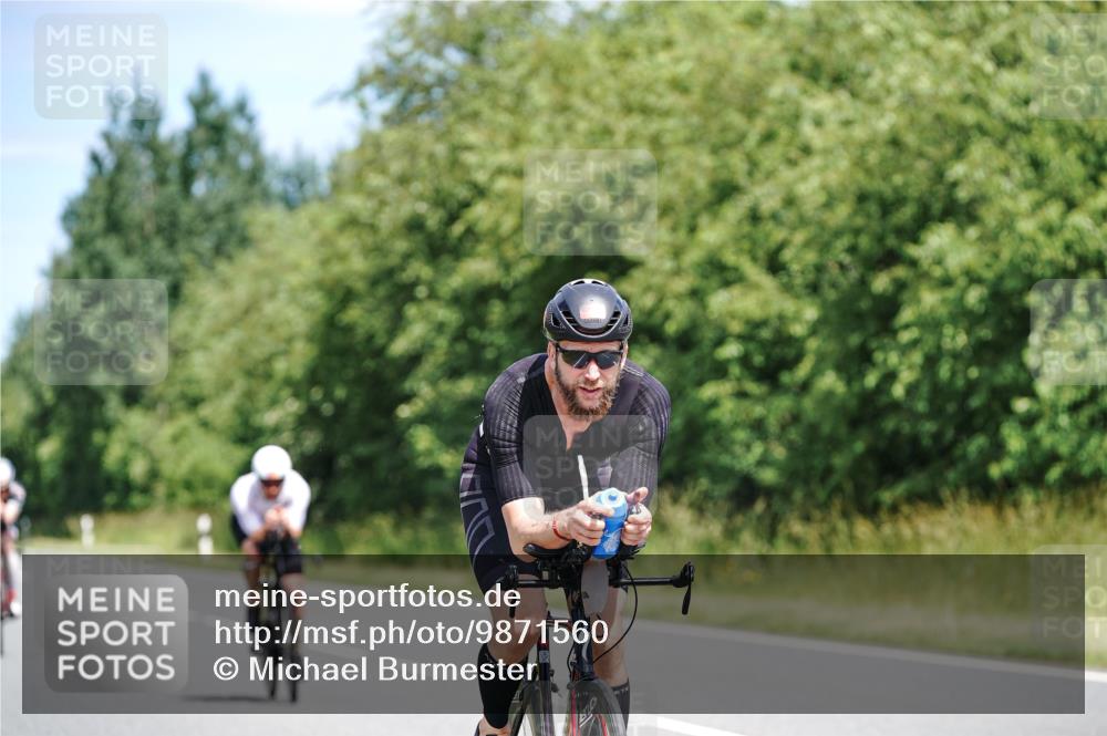 21.06.2026 - Viking Triathlon Michael Burmester http://msf.ph/oto/9871560 21.06.2026 12:40:51 Radfahren 40, 200, 213, 285, 332, 345, 404, 466, 498, 515, 568, 604 meine-sportfotos.de
