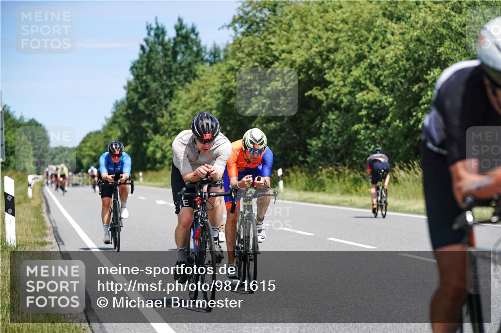 21.06.2026 - Viking Triathlon Michael Burmester http://msf.ph/oto/9871615 21.06.2026 12:40:58 Radfahren 40, 192, 200, 285, 332, 404, 466, 491, 498, 566, 568, 604, 656 meine-sportfotos.de