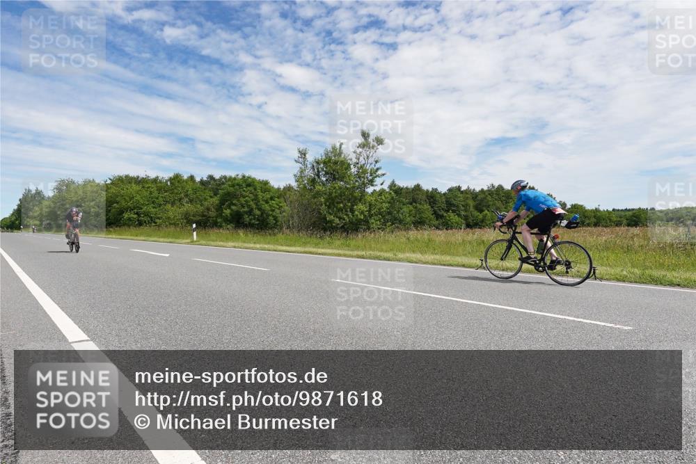 21.06.2026 - Viking Triathlon Michael Burmester http://msf.ph/oto/9871618 21.06.2026 12:21:11 Radfahren 13, 183, 339, 395, 400, 628, 643 meine-sportfotos.de
