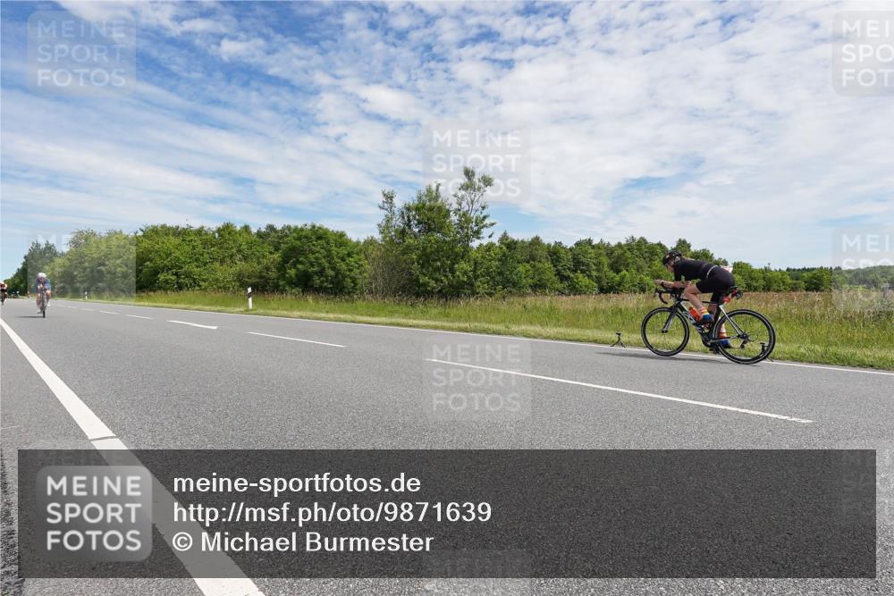 21.06.2026 - Viking Triathlon Michael Burmester http://msf.ph/oto/9871639 21.06.2026 12:21:32 Radfahren 100, 147, 161, 214, 214, 234, 249, 275, 399, 465, 475, 505, 508, 650 meine-sportfotos.de