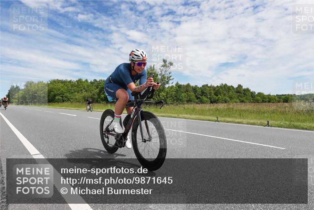 21.06.2026 - Viking Triathlon Michael Burmester http://msf.ph/oto/9871645 21.06.2026 12:21:34 Radfahren 100, 102, 147, 161, 214, 214, 234, 249, 275, 399, 465, 475, 505, 508, 650 meine-sportfotos.de