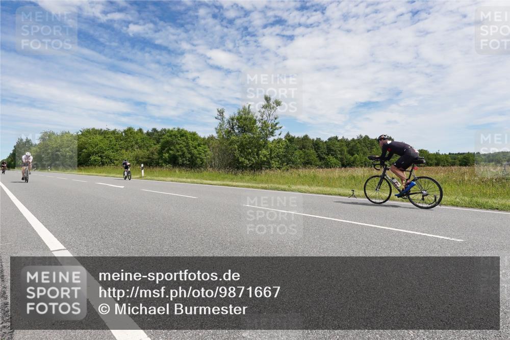 21.06.2026 - Viking Triathlon Michael Burmester http://msf.ph/oto/9871667 21.06.2026 12:21:42 Radfahren 100, 100, 102, 147, 161, 202, 214, 234, 249, 275, 399, 465, 469, 475, 505, 508, 533, 624, 632, 650 meine-sportfotos.de