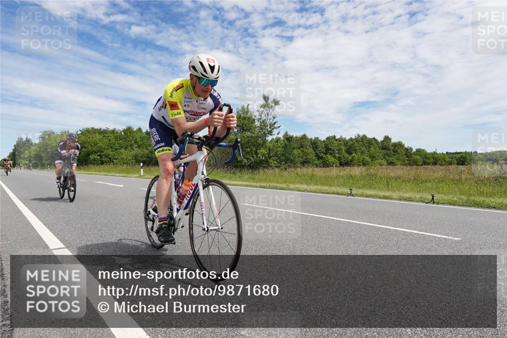21.06.2026 - Viking Triathlon Michael Burmester http://msf.ph/oto/9871680 21.06.2026 12:21:52 Radfahren 100, 102, 202, 234, 321, 324, 341, 469, 475, 505, 533, 624, 632, 645 meine-sportfotos.de