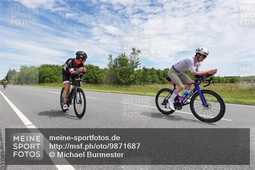 21.06.2026 - Viking Triathlon Michael Burmester http://msf.ph/oto/9871687 21.06.2026 12:21:53 Radfahren 100, 102, 202, 243, 321, 324, 341, 469, 475, 505, 533, 624, 632, 645, 668 meine-sportfotos.de