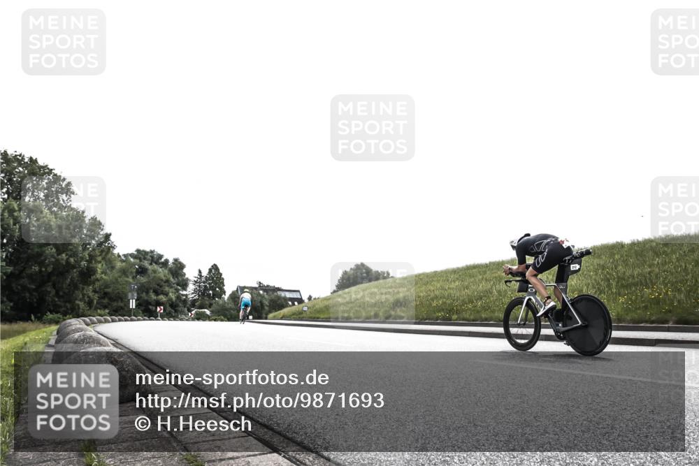 21.06.2026 - 29. Vierlanden-Triathlon H.Heesch http://msf.ph/oto/9871693 21.06.2026 10:38:35 Radfahren 139, 160 meine-sportfotos.de