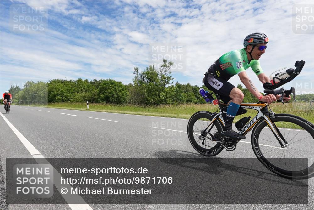 21.06.2026 - Viking Triathlon Michael Burmester http://msf.ph/oto/9871706 21.06.2026 12:21:57 Radfahren 41, 53, 83, 86, 100, 202, 238, 243, 321, 324, 341, 429, 456, 469, 533, 624, 632, 645, 668, 670 meine-sportfotos.de