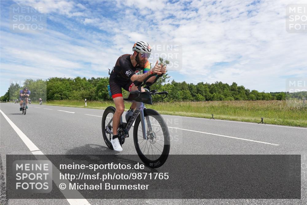 21.06.2026 - Viking Triathlon Michael Burmester http://msf.ph/oto/9871765 21.06.2026 12:22:27 Radfahren 94, 132, 142, 192, 262, 279, 318, 369, 442, 523, 548, 606, 644 meine-sportfotos.de