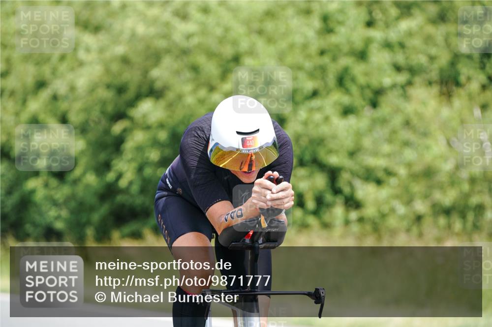 21.06.2026 - Viking Triathlon Michael Burmester http://msf.ph/oto/9871777 21.06.2026 12:41:48 Radfahren 291, 440, 523 meine-sportfotos.de