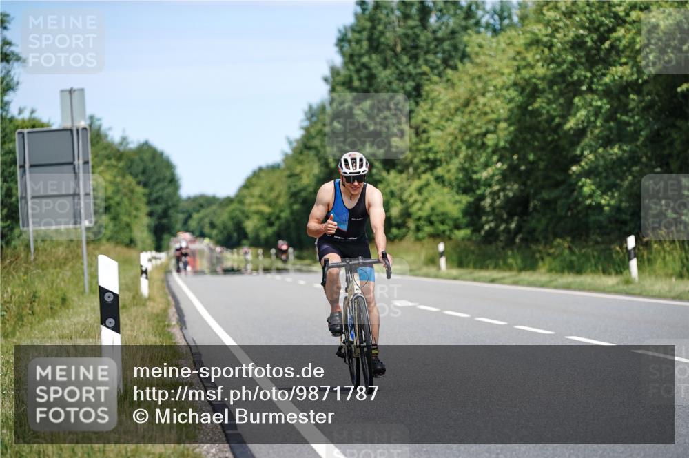 21.06.2026 - Viking Triathlon Michael Burmester http://msf.ph/oto/9871787 21.06.2026 12:41:54 Radfahren 291, 291, 398, 417, 440, 523 meine-sportfotos.de