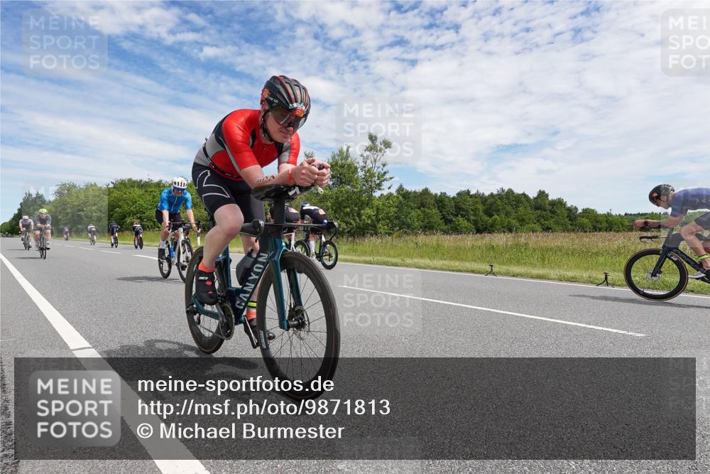 21.06.2026 - Viking Triathlon Michael Burmester http://msf.ph/oto/9871813 21.06.2026 12:22:47 Radfahren 134, 142, 158, 279, 329, 364, 436, 442, 577, 630 meine-sportfotos.de