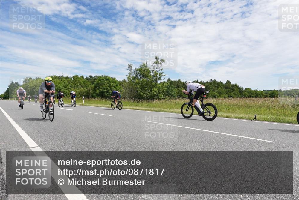 21.06.2026 - Viking Triathlon Michael Burmester http://msf.ph/oto/9871817 21.06.2026 12:22:48 Radfahren 134, 142, 158, 279, 329, 364, 436, 442, 577, 630 meine-sportfotos.de