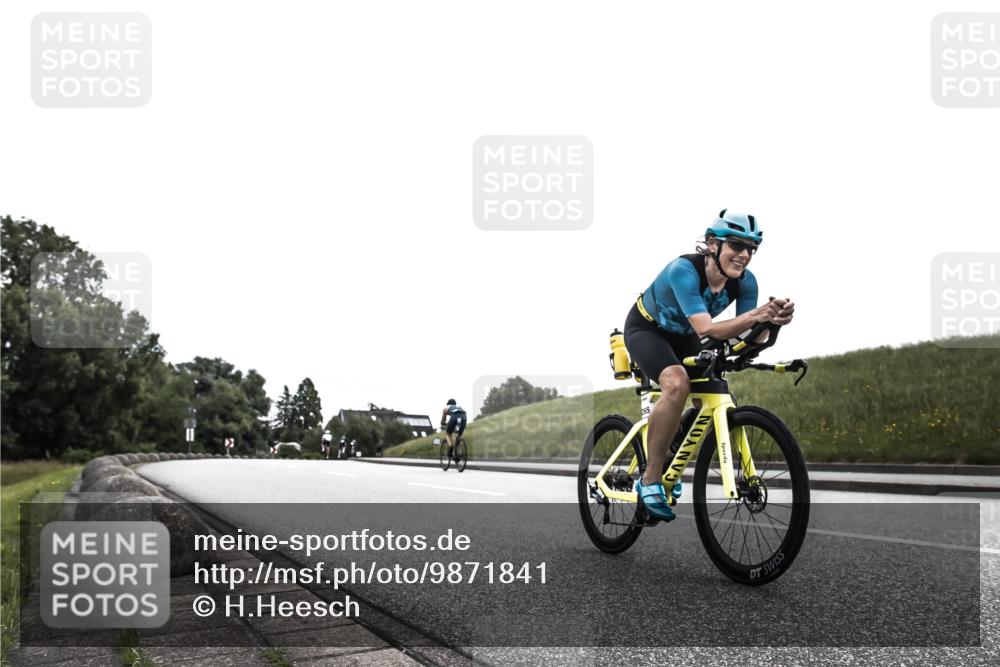 21.06.2026 - 29. Vierlanden-Triathlon H.Heesch http://msf.ph/oto/9871841 21.06.2026 10:41:04 Radfahren 265 meine-sportfotos.de