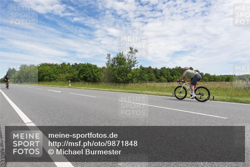 21.06.2026 - Viking Triathlon Michael Burmester http://msf.ph/oto/9871848 21.06.2026 12:23:03 Radfahren 258, 364, 436, 470, 602 meine-sportfotos.de
