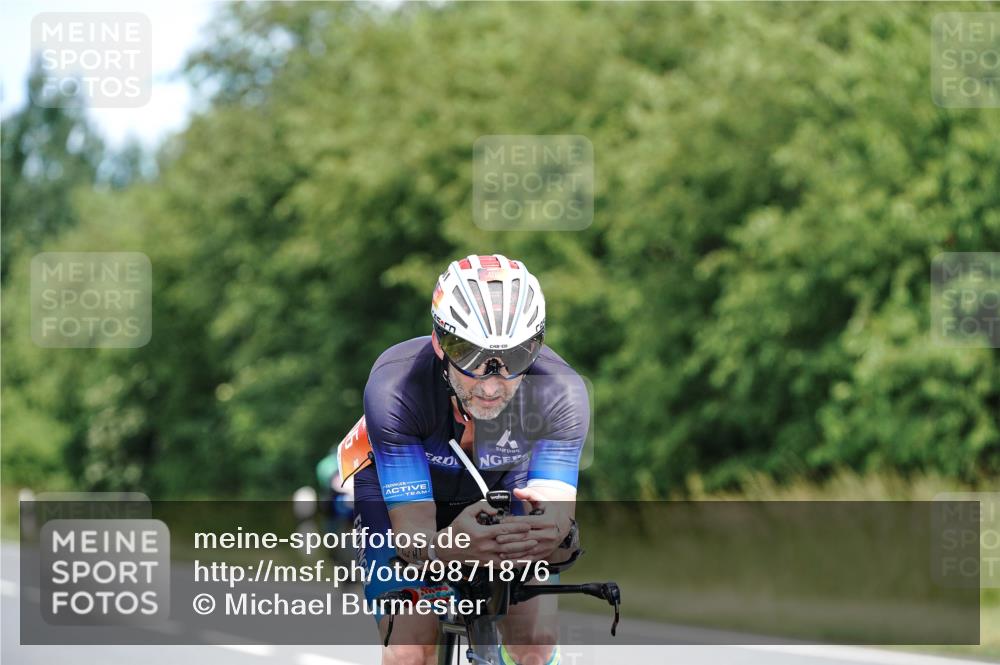 21.06.2026 - Viking Triathlon Michael Burmester http://msf.ph/oto/9871876 21.06.2026 12:42:17 Radfahren 61, 92, 144, 170, 171, 262, 291, 329, 339, 398, 399, 405, 417, 505, 577, 630 meine-sportfotos.de