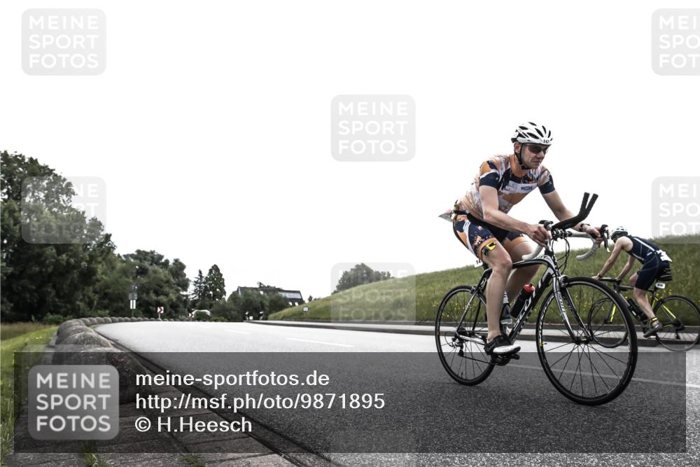 21.06.2026 - 29. Vierlanden-Triathlon H.Heesch http://msf.ph/oto/9871895 21.06.2026 10:42:27 Radfahren 5, 147, 449 meine-sportfotos.de