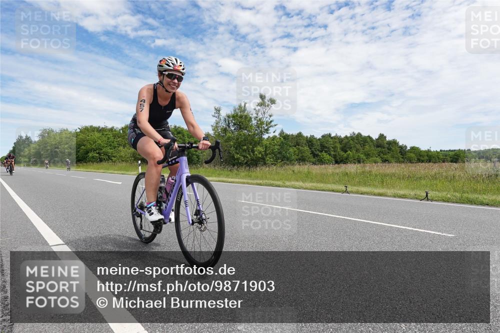 21.06.2026 - Viking Triathlon Michael Burmester http://msf.ph/oto/9871903 21.06.2026 12:23:39 Radfahren 8, 16, 46, 65, 73, 98, 103, 119, 126, 136, 165, 177, 223, 225, 256, 256, 280, 380, 388, 457, 527, 546, 563, 569, 605, 615, 634, 654 meine-sportfotos.de