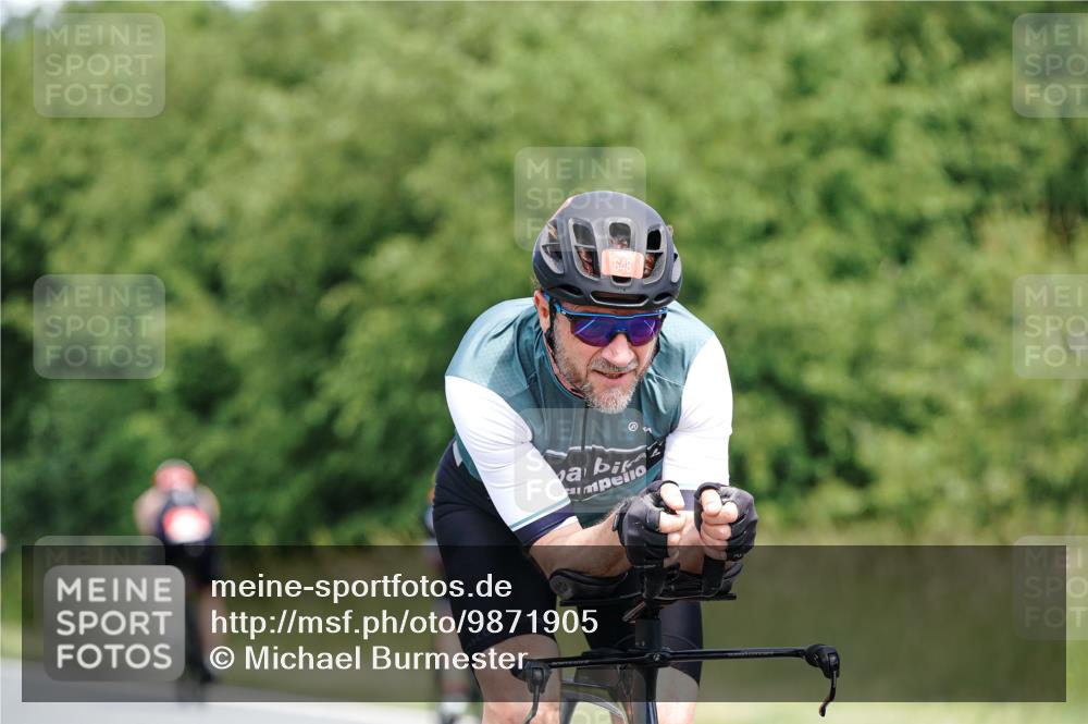 21.06.2026 - Viking Triathlon Michael Burmester http://msf.ph/oto/9871905 21.06.2026 12:42:21 Radfahren 61, 92, 144, 170, 171, 262, 291, 324, 329, 339, 399, 405, 417, 505, 577, 630, 632 meine-sportfotos.de