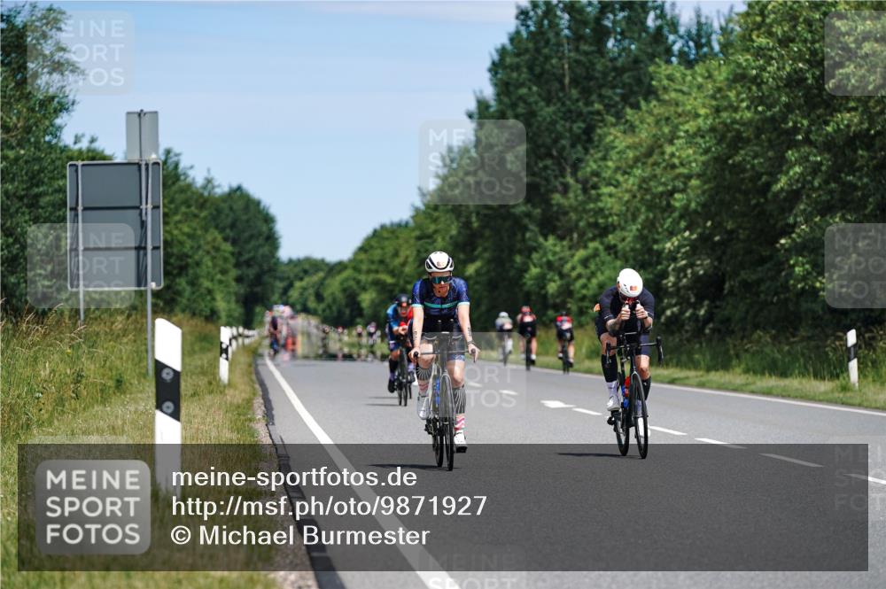 21.06.2026 - Viking Triathlon Michael Burmester http://msf.ph/oto/9871927 21.06.2026 12:42:31 Radfahren 61, 92, 134, 144, 158, 170, 171, 222, 262, 318, 324, 329, 399, 577, 632 meine-sportfotos.de