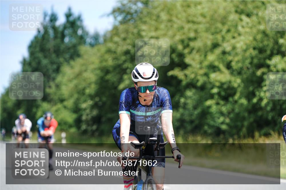 21.06.2026 - Viking Triathlon Michael Burmester http://msf.ph/oto/9871962 21.06.2026 12:42:34 Radfahren 61, 92, 134, 144, 158, 170, 171, 222, 262, 318, 324, 577, 632 meine-sportfotos.de