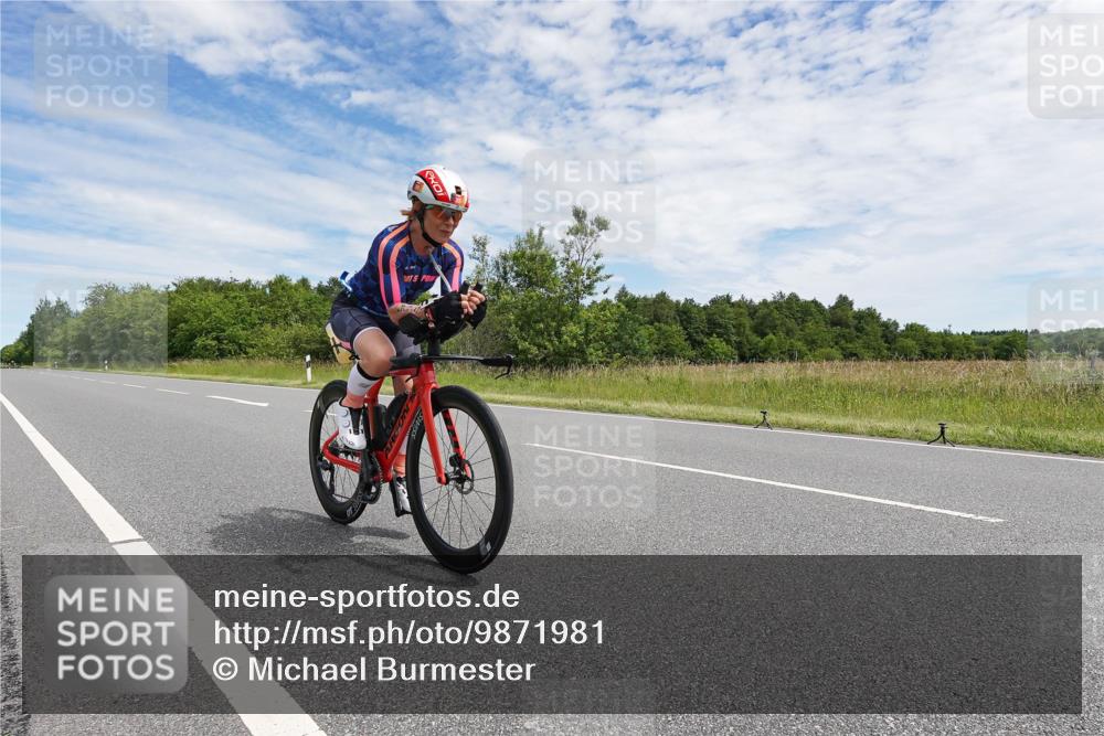 21.06.2026 - Viking Triathlon Michael Burmester http://msf.ph/oto/9871981 21.06.2026 12:23:57 Radfahren 46, 58, 62, 65, 119, 222, 256, 280, 353, 357, 368, 527, 530, 534, 569 meine-sportfotos.de