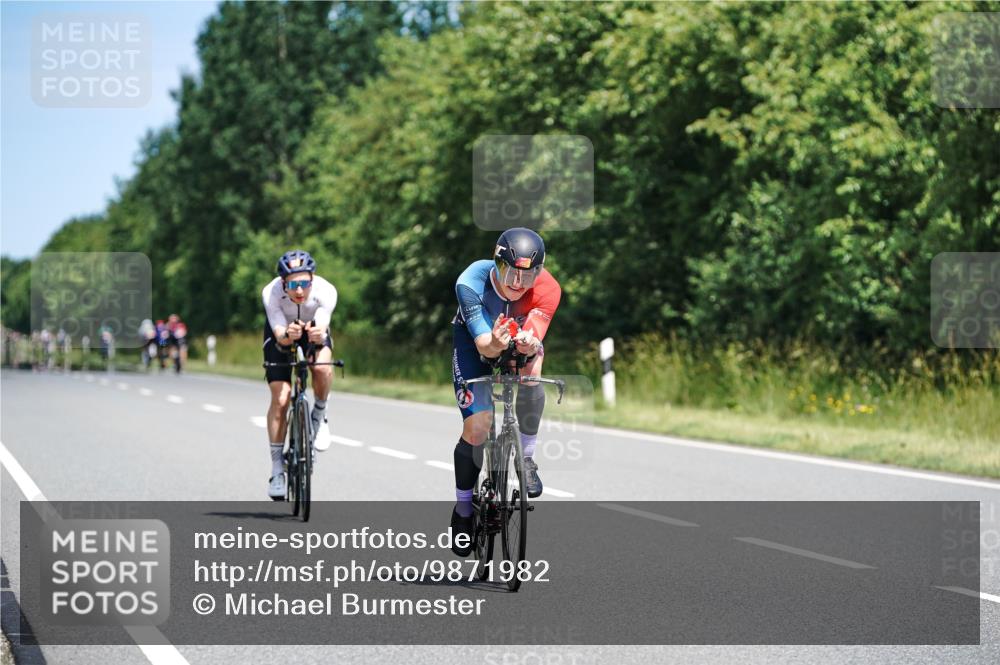 21.06.2026 - Viking Triathlon Michael Burmester http://msf.ph/oto/9871982 21.06.2026 12:42:35 Radfahren 61, 92, 134, 144, 158, 170, 171, 222, 262, 318, 324, 577, 632 meine-sportfotos.de