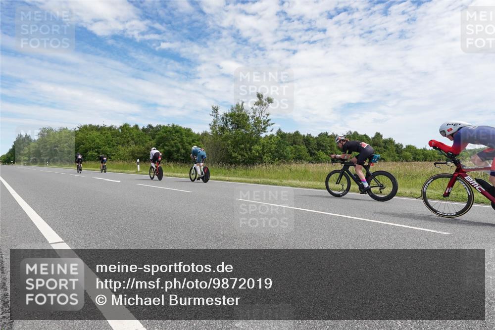 21.06.2026 - Viking Triathlon Michael Burmester http://msf.ph/oto/9872019 21.06.2026 12:24:13 Radfahren 58, 353, 357, 357, 358, 534 meine-sportfotos.de