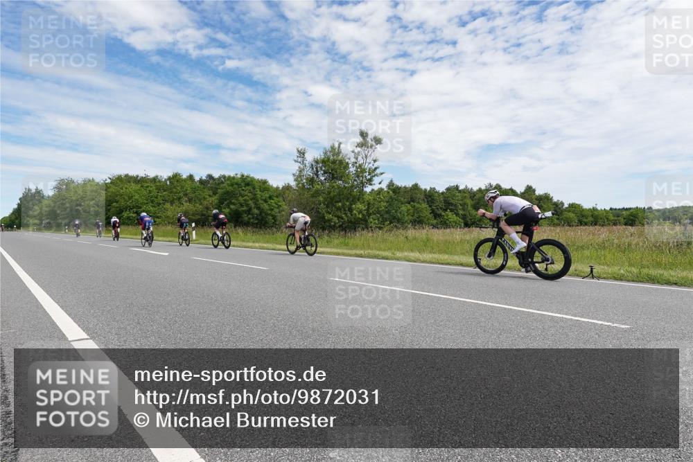 21.06.2026 - Viking Triathlon Michael Burmester http://msf.ph/oto/9872031 21.06.2026 12:24:15 Radfahren 58, 164, 353, 357, 358, 534 meine-sportfotos.de
