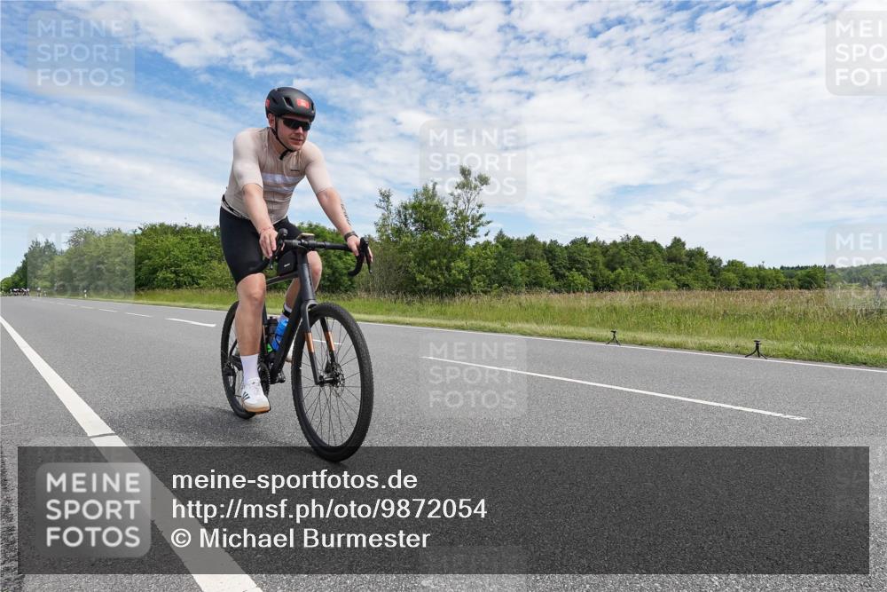 21.06.2026 - Viking Triathlon Michael Burmester http://msf.ph/oto/9872054 21.06.2026 12:24:28 Radfahren 164, 358, 362, 362, 494, 660 meine-sportfotos.de