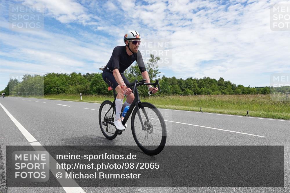 21.06.2026 - Viking Triathlon Michael Burmester http://msf.ph/oto/9872065 21.06.2026 12:24:42 Radfahren 54, 208, 350, 352, 362, 494, 660, 660 meine-sportfotos.de