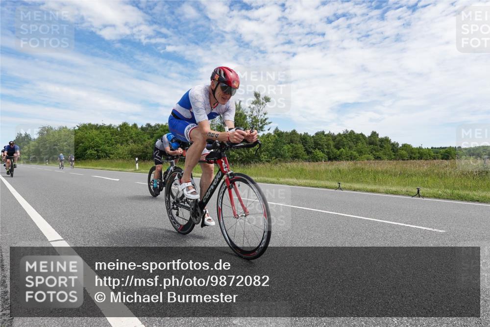 21.06.2026 - Viking Triathlon Michael Burmester http://msf.ph/oto/9872082 21.06.2026 12:24:50 Radfahren 54, 176, 206, 208, 306, 313, 350, 352, 362, 660 meine-sportfotos.de