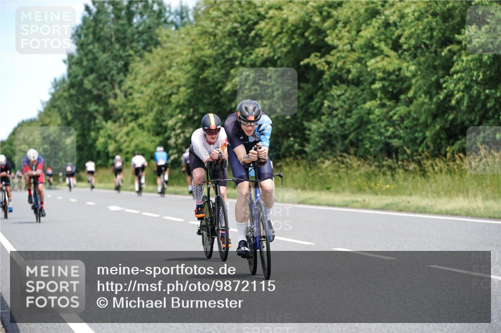 21.06.2026 - Viking Triathlon Michael Burmester http://msf.ph/oto/9872115 21.06.2026 12:43:32 Radfahren 41, 51, 86, 202, 223, 234, 243, 279, 374, 388, 429, 509, 563, 602, 605, 645, 668, 670 meine-sportfotos.de