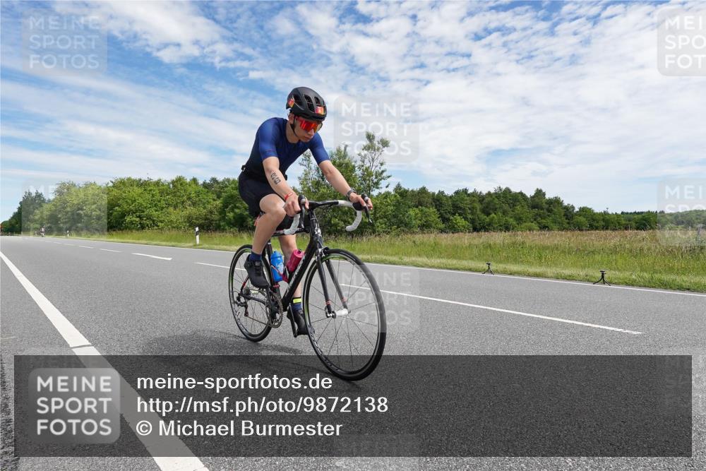 21.06.2026 - Viking Triathlon Michael Burmester http://msf.ph/oto/9872138 21.06.2026 12:25:27 Radfahren 26, 36, 44, 55, 105, 163, 251, 259, 316, 387, 419, 455 meine-sportfotos.de