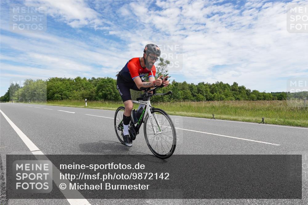 21.06.2026 - Viking Triathlon Michael Burmester http://msf.ph/oto/9872142 21.06.2026 12:25:31 Radfahren 36, 105, 251, 259, 316, 374, 387, 426, 556 meine-sportfotos.de