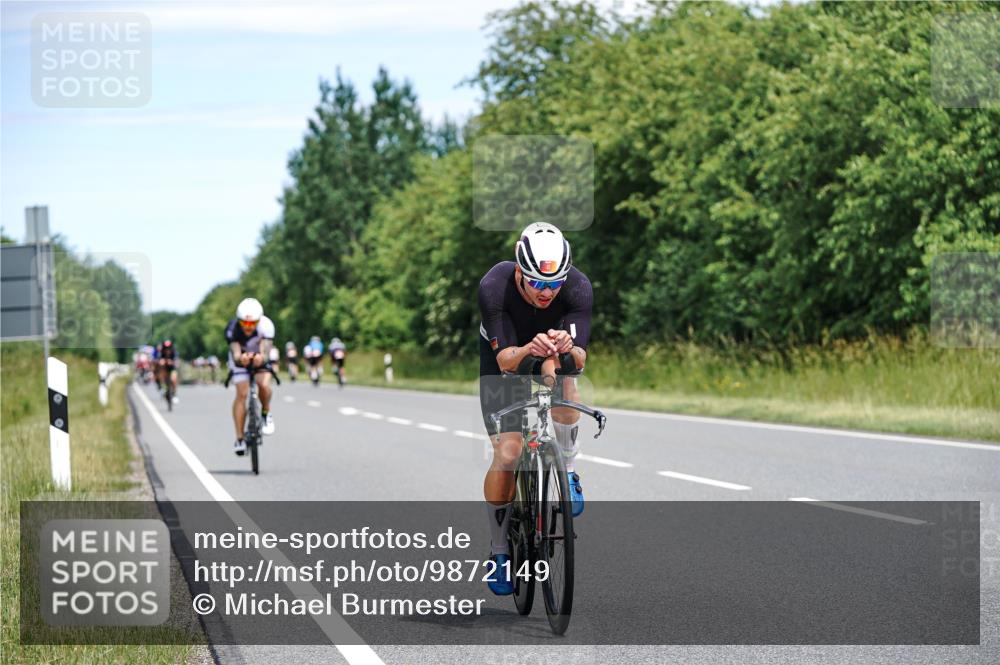 21.06.2026 - Viking Triathlon Michael Burmester http://msf.ph/oto/9872149 21.06.2026 12:43:36 Radfahren 30, 41, 51, 86, 202, 225, 234, 258, 279, 343, 374, 388, 429, 508, 509, 563, 602, 605, 645, 668, 670 meine-sportfotos.de