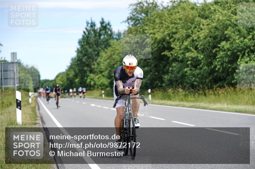 21.06.2026 - Viking Triathlon Michael Burmester http://msf.ph/oto/9872172 21.06.2026 12:43:38 Radfahren 30, 41, 51, 86, 202, 225, 234, 258, 279, 343, 374, 388, 429, 508, 509, 563, 605, 645, 668, 670 meine-sportfotos.de